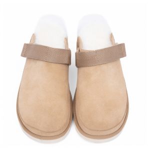 UGG Goldenstar Clog Sand